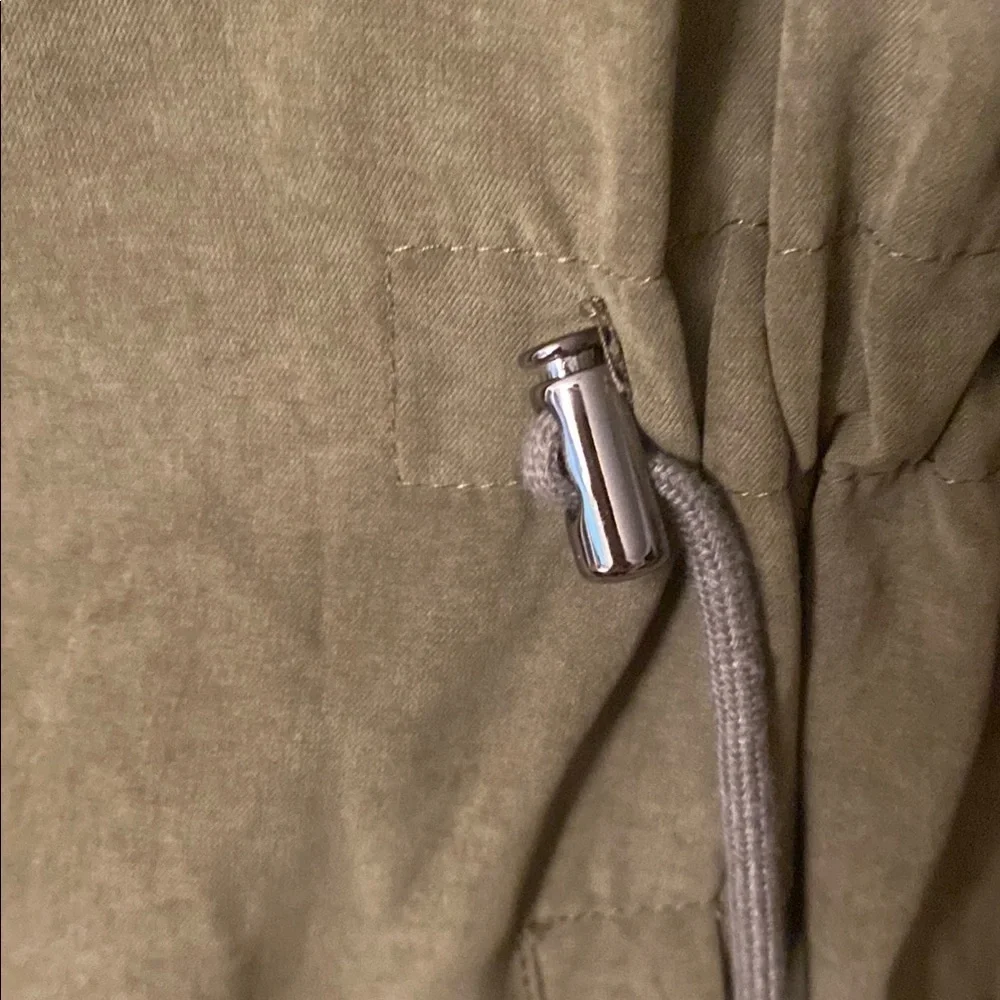 Buckle BKE Jacket Women’s Roll Tab Sleeve Tie Cinch Closure Olive Size M